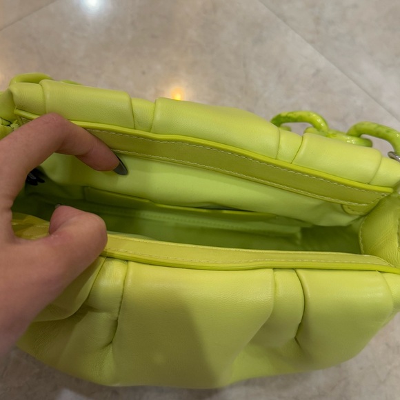 🌟SOLD🌟 NWT Kate Spade New York Soufflé Smooth Leather Small Crossbody Bag - Picture 6 of 6